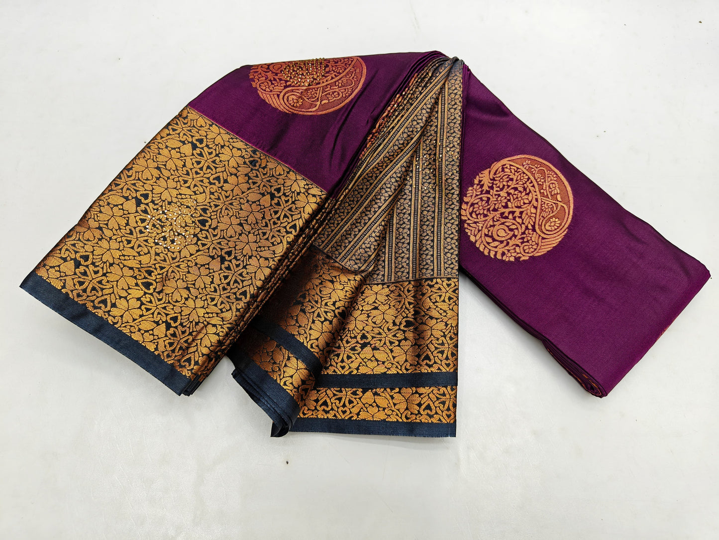 🌺 Fancy Border SOFT SILK Sarees With 2000 Stone Work🌺