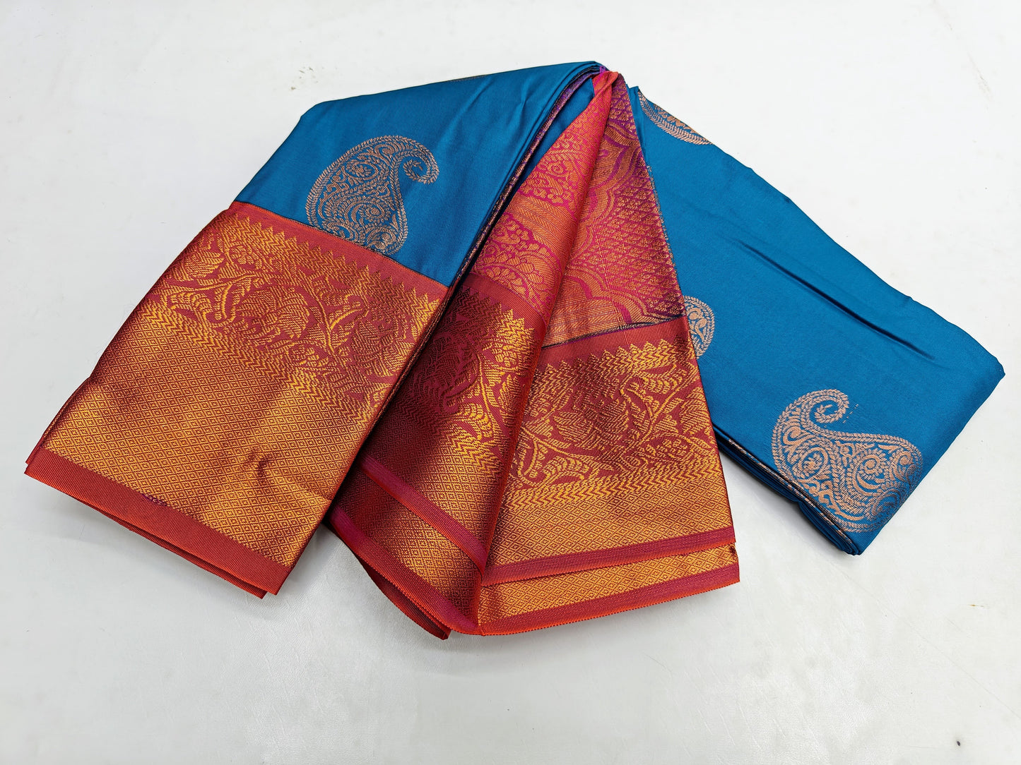 🌺 _Fancy Border SOFT SILK Sarees _🌺