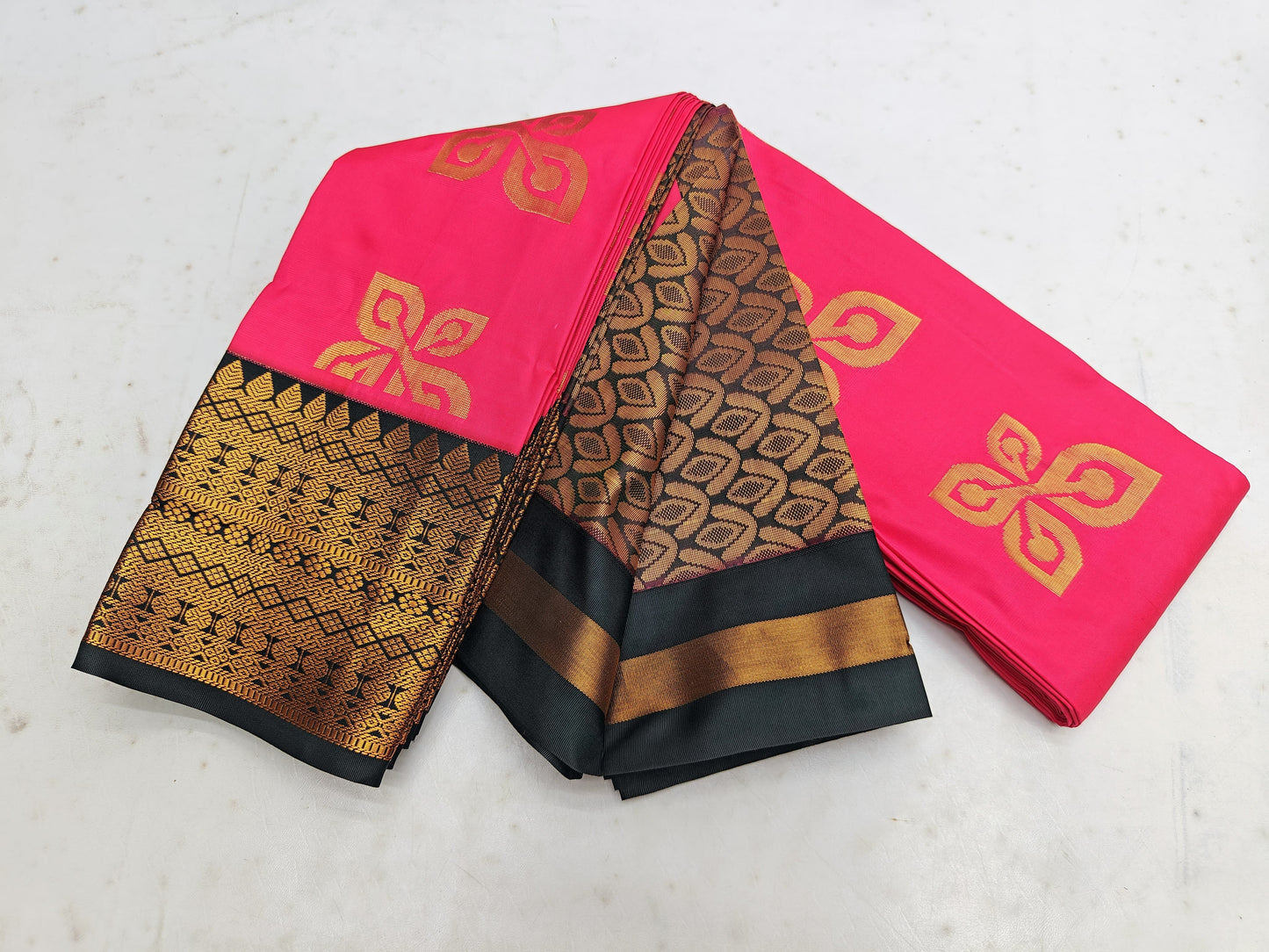 🌺 _ Special offer SOFT SILK Sarees _🌺