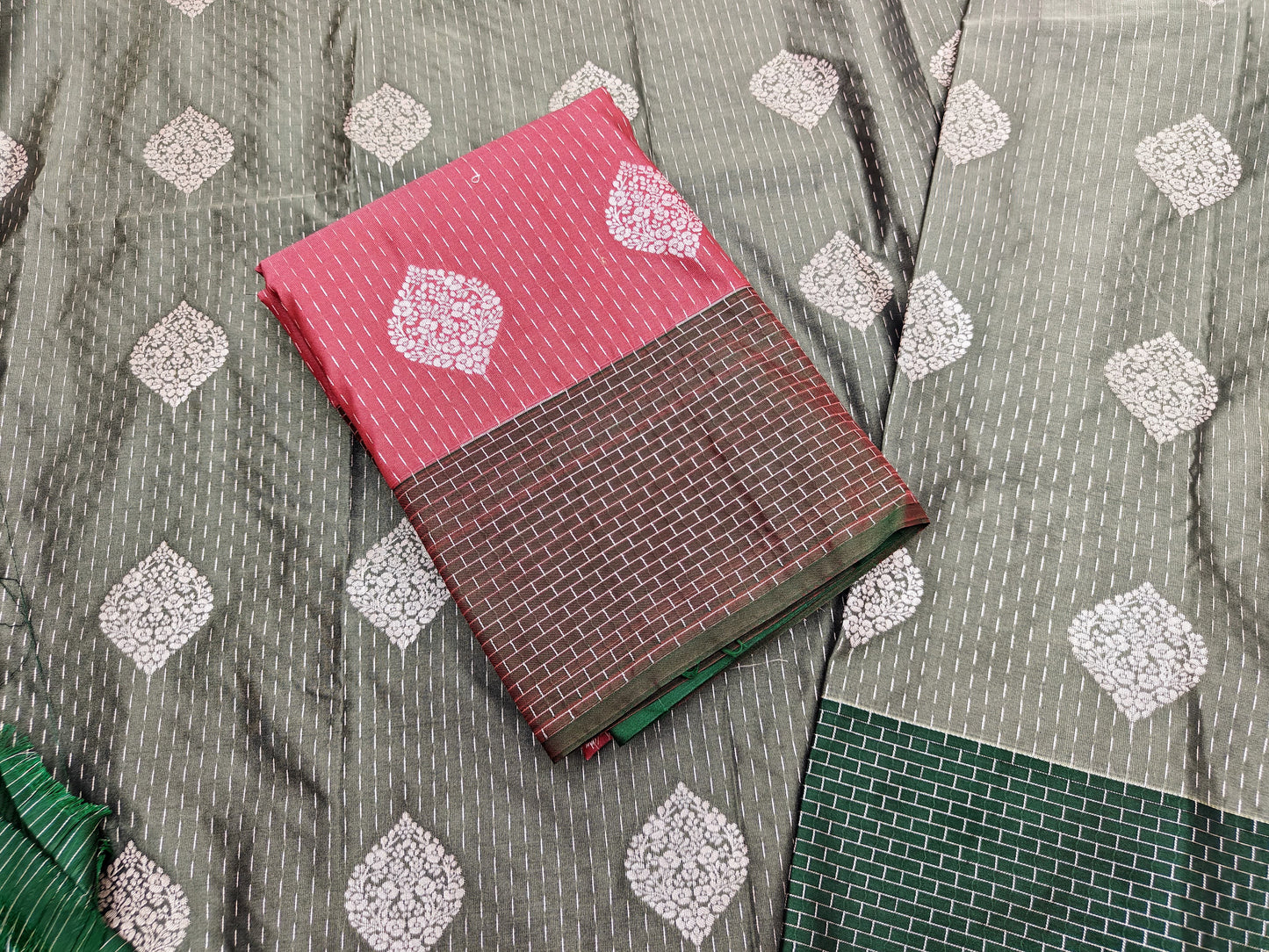 Pink Sliver Zari SOFT SILK Sarees _🌺