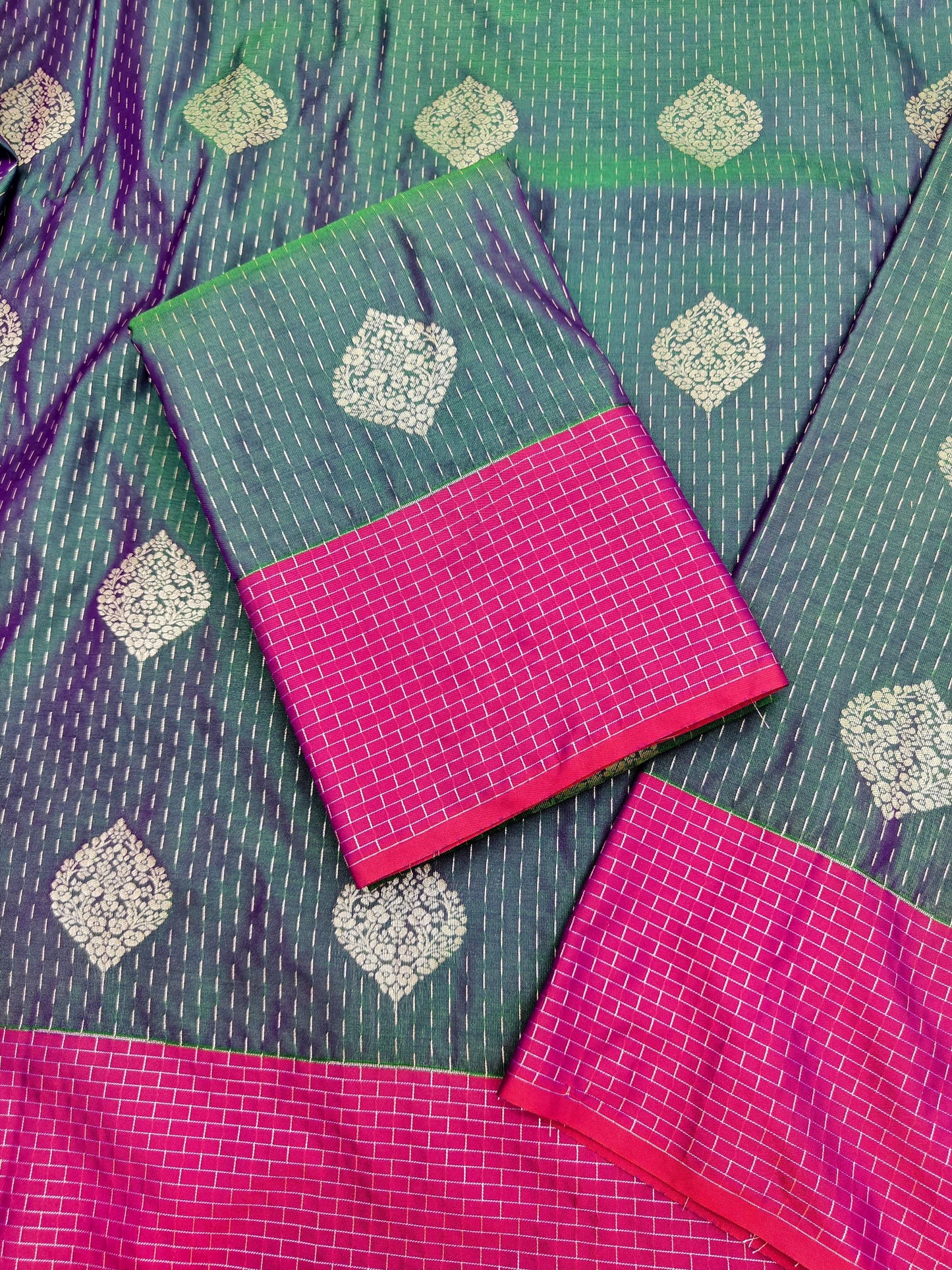 Pink Sliver Zari SOFT SILK Sarees _🌺