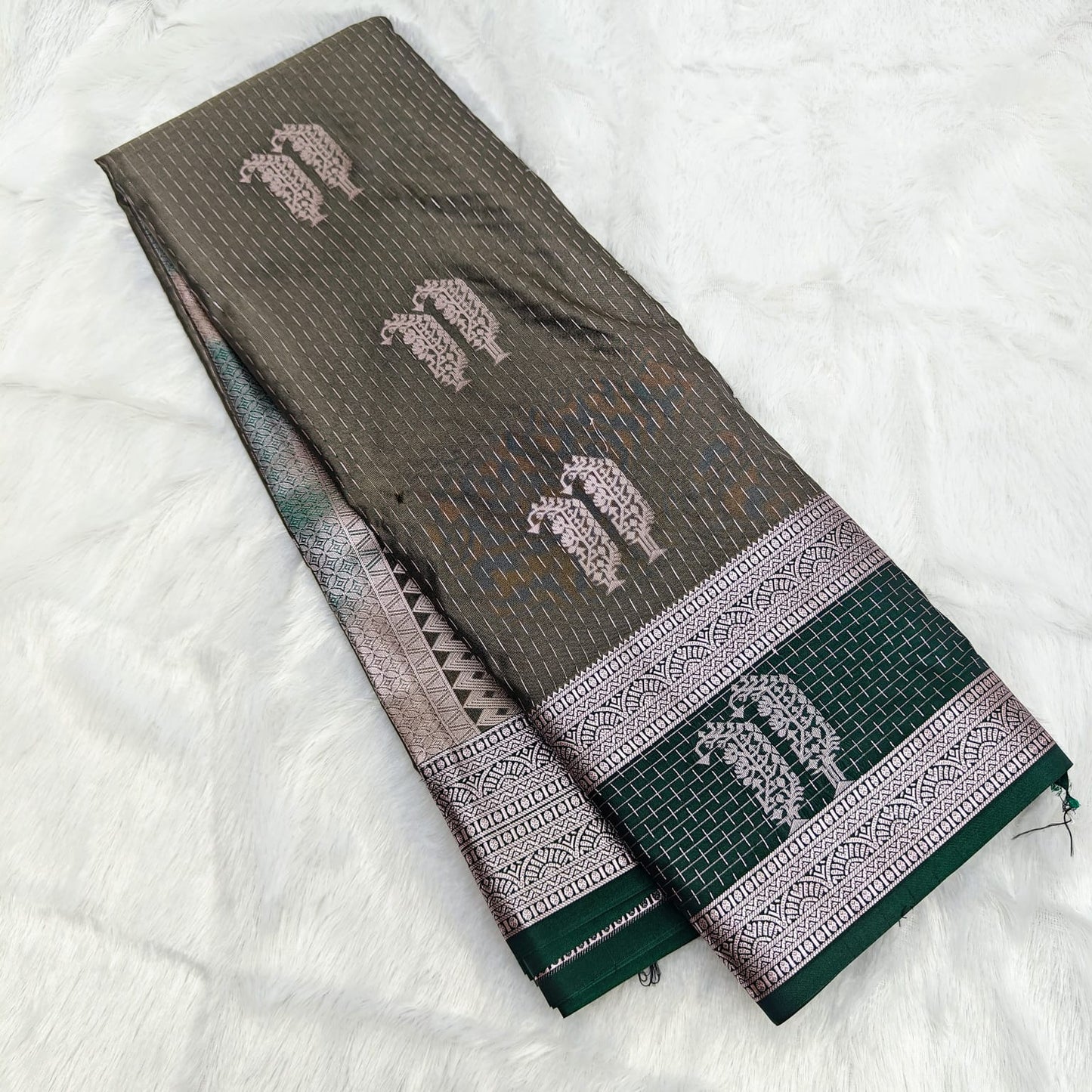 🌺 *_Pink Zari SOFT SILK Sarees _*🌺