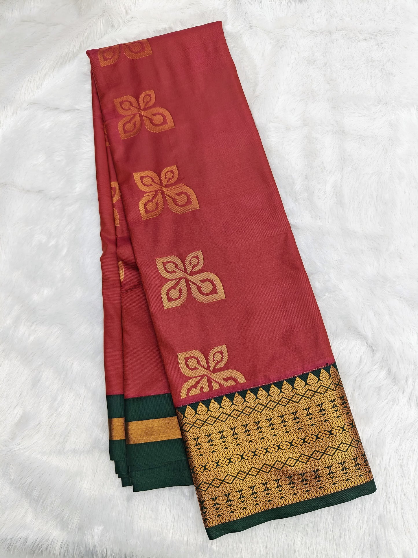 🌺 *_ kuttu Border SOFT SILK Sarees _*🌺